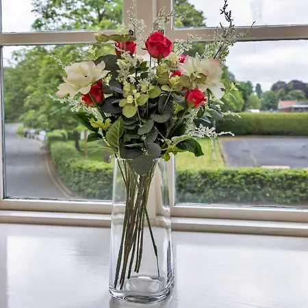 Finest Retreats - Victory Mill - One *