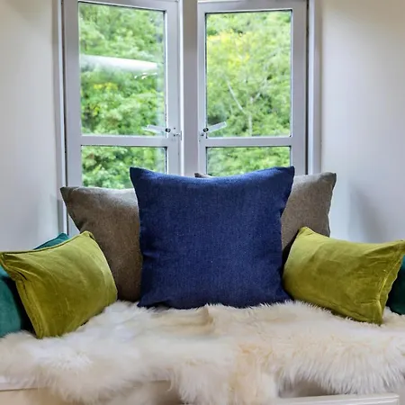 Finest Retreats - Victory Mill - One Pickering