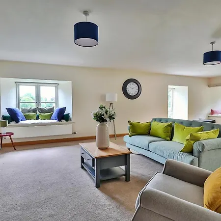 Finest Retreats - Victory Mill - One Pickering