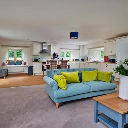 Finest Retreats - Victory Mill - One Pickering